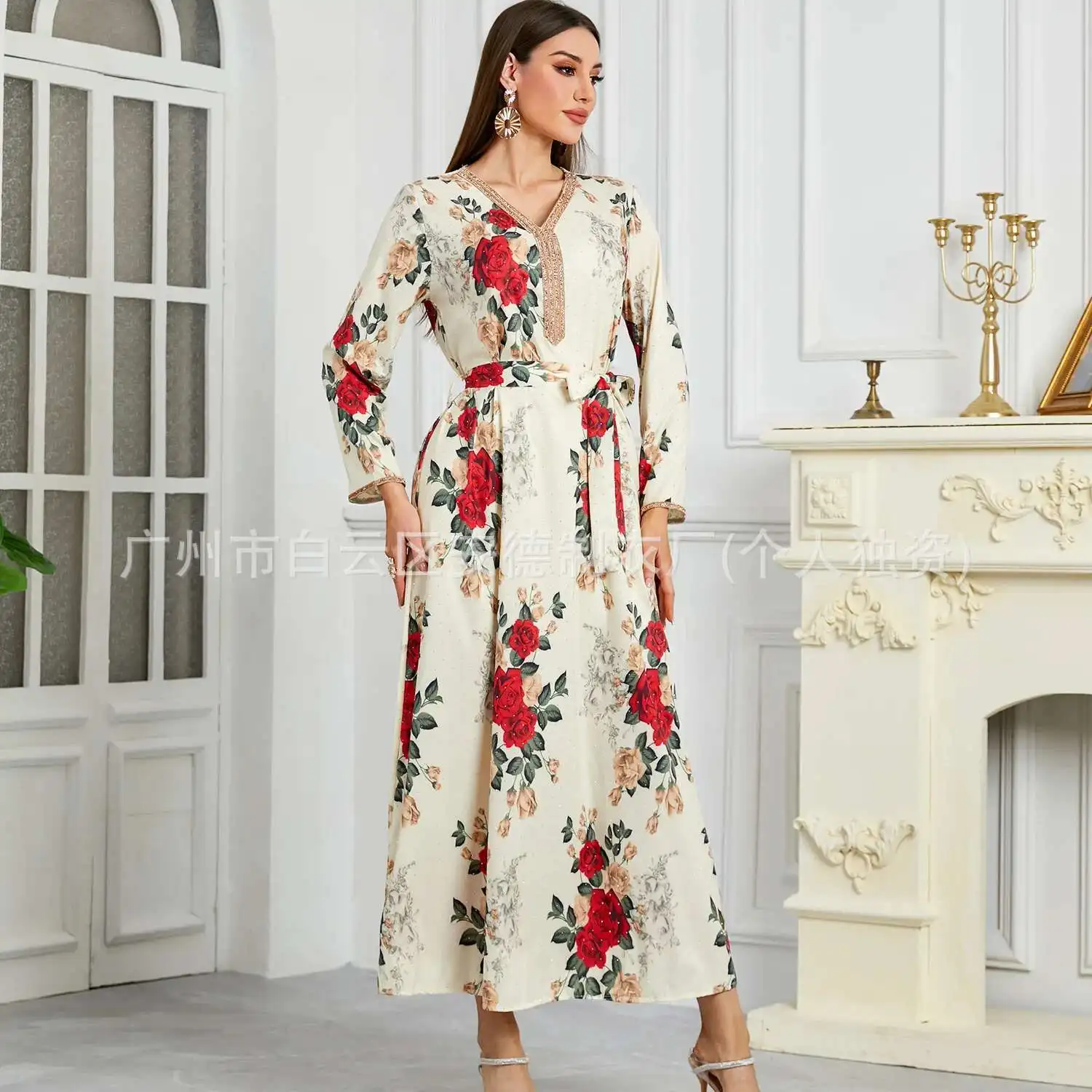 Musilinabaya From Central Asia, Dubai, Saudi Arabia, Printed Robe Dress, Woven Ribbon Women's Clothing Islam Elegant
Musilinabaya From Central Asia, Dubai, Saudi Arabia, Printed Robe Dress, Woven Ribbon Women's Clothing Islam Elegant