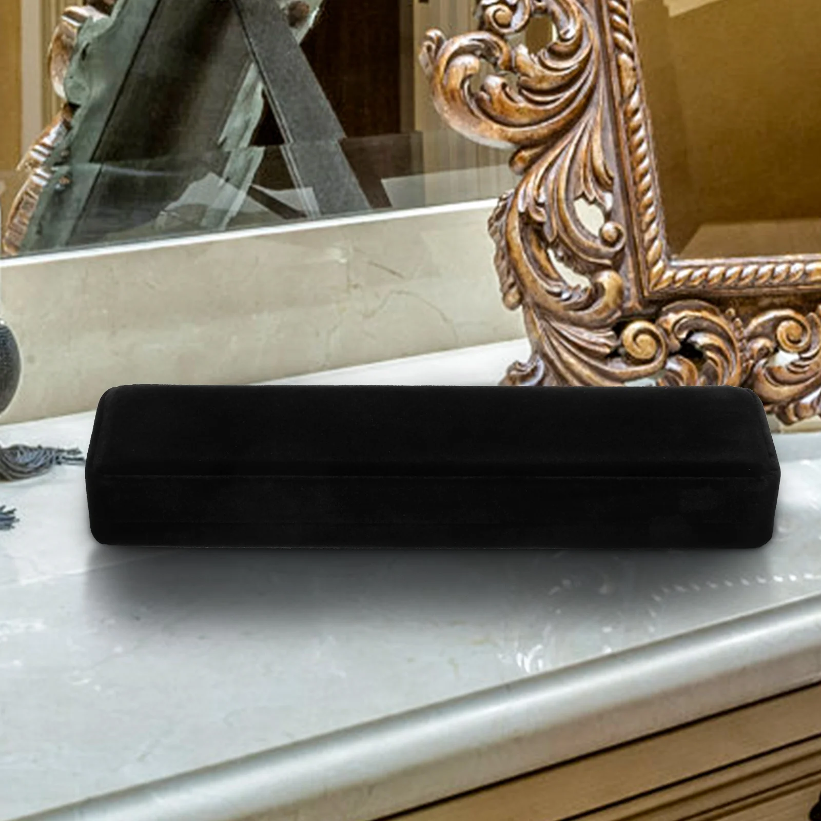 2Pcs Jewelry Box for Necklaces Long Chain Holder Case Minimalist Black Finish Protects Shine Organized Display Great for Gifting
2Pcs Jewelry Box for Necklaces Long Chain Holder Case Minimalist Black Finish Protects Shine Organized Display Great for Gifting