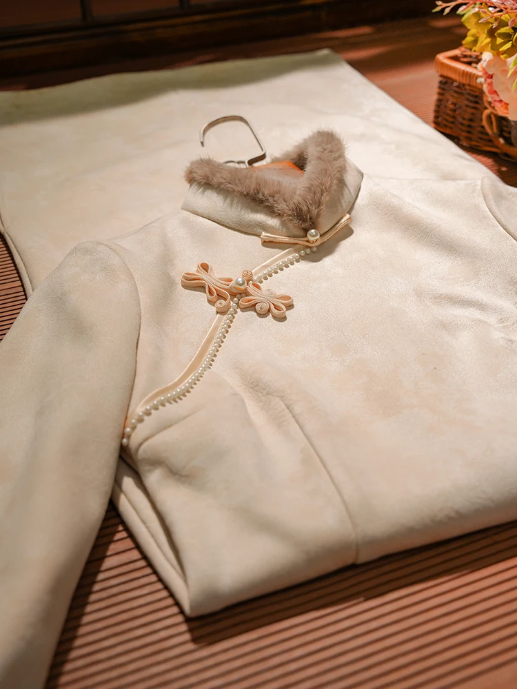 Новая китайская зимняя одежда для встреч и праздников, высококачественная, коллекция 2025 года
Новая китайская зимняя одежда для встреч и праздников, высококачественная, коллекция 2025 года