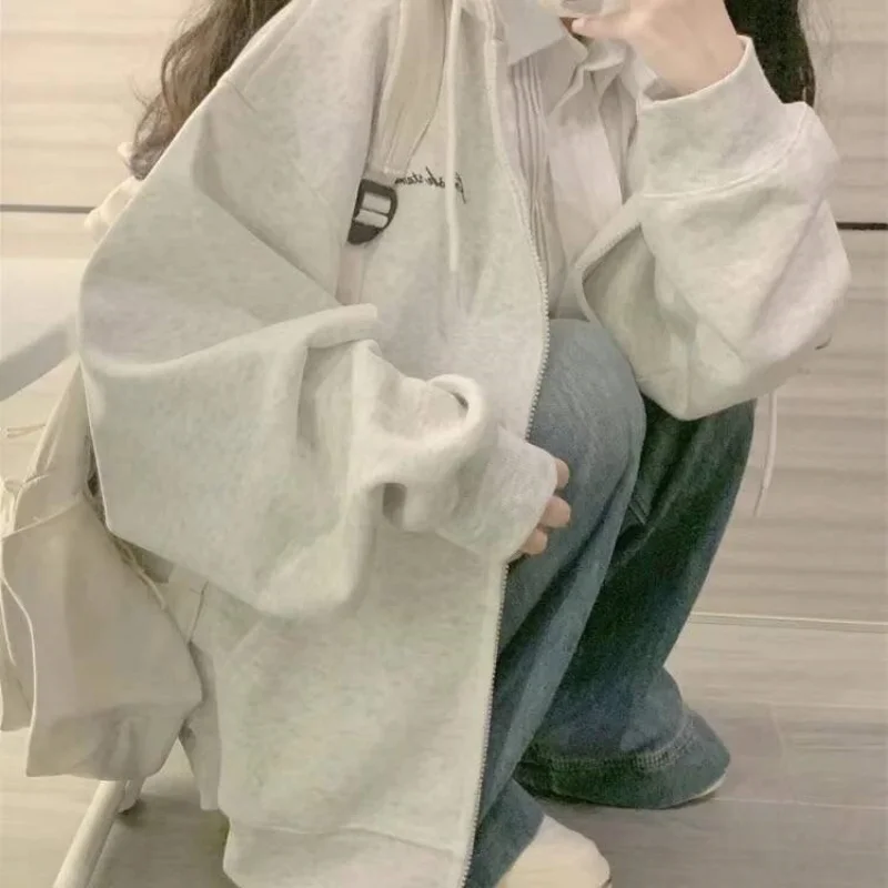 American Letter Zipper Open Cardigan Jacket Women's Autumn Winter Thickened Fleece Hooded Sweatshirt Casual School Style
American Letter Zipper Open Cardigan Jacket Women's Autumn Winter Thickened Fleece Hooded Sweatshirt Casual School Style