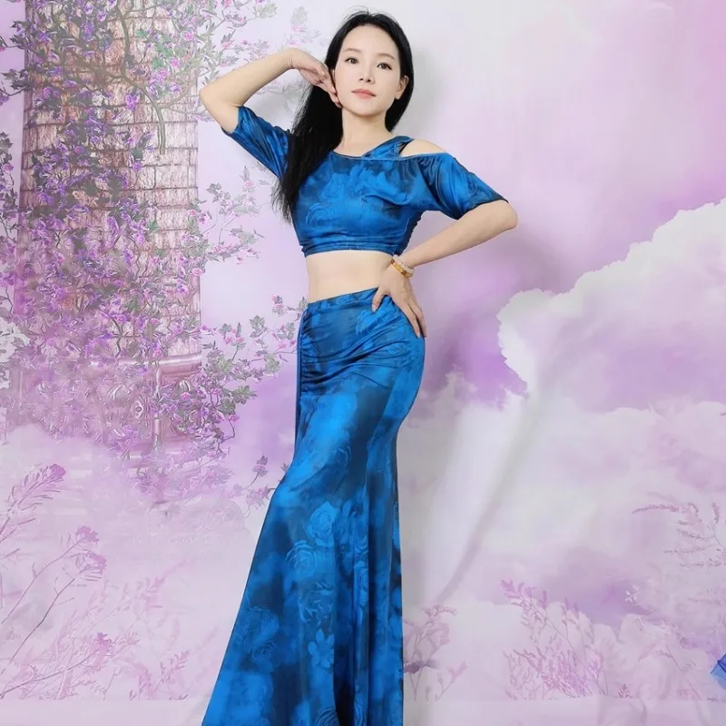 Customized Swegal Belly Dance Dress Practice Costume Oriental Dance Costume Gemstone Blue Printed Large Skirt Set Women
Customized Swegal Belly Dance Dress Practice Costume Oriental Dance Costume Gemstone Blue Printed Large Skirt Set Women