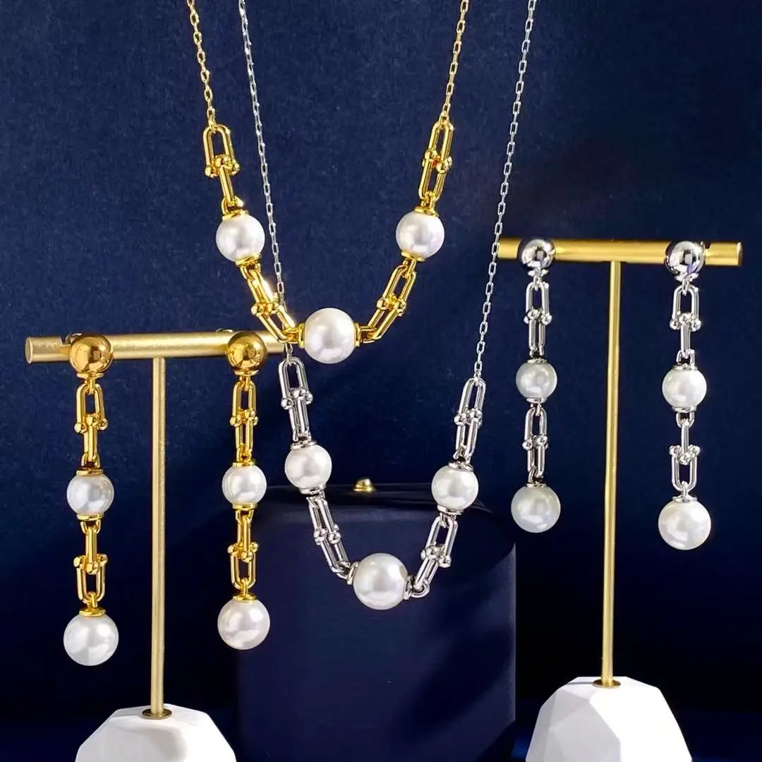 Elegant 18K Gold & Pure Silver Pearl Necklace Gift Set with Freshwater Pearls – Timeless Jewelry for Women, Luxurious & Chic
Elegant 18K Gold & Pure Silver Pearl Necklace Gift Set with Freshwater Pearls – Timeless Jewelry for Women, Luxurious & Chic