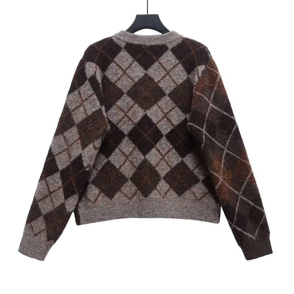 European And American Fashion Joker Rhombus Long Sleeve Knitted Cardigan Jacket Women's Spring Autumn New Style F79665
European And American Fashion Joker Rhombus Long Sleeve Knitted Cardigan Jacket Women's Spring Autumn New Style F79665