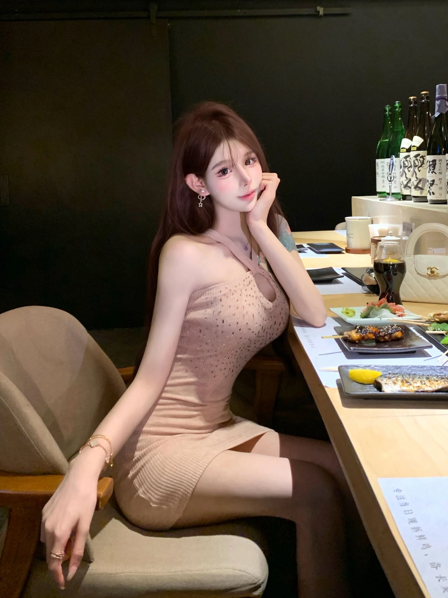 Sexy Hollow out Knitted Short Dress with Necklace for Women Summer City Commuting Date Casual Wear Mid-Rise Bodycon Skirt
Sexy Hollow out Knitted Short Dress with Necklace for Women Summer City Commuting Date Casual Wear Mid-Rise Bodycon Skirt