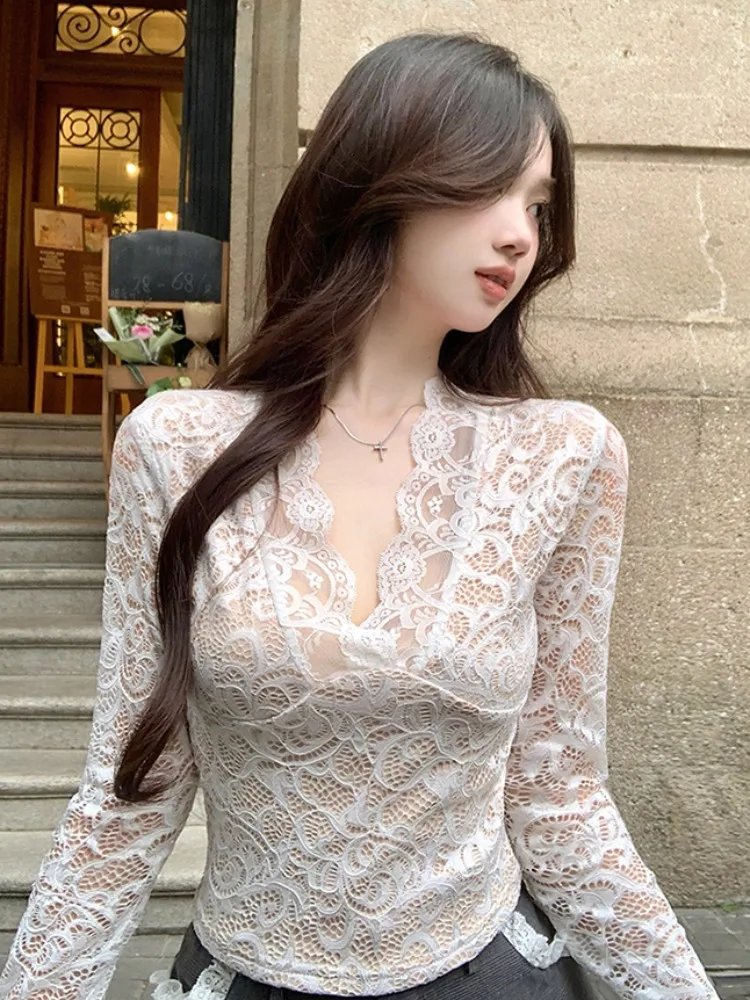 Pure Desire Sexy Girl Design Bell Sleeve Hook Lace Shirt Women's Autumn Winter Slim Fit Sexy Short Base Shirt Top
Pure Desire Sexy Girl Design Bell Sleeve Hook Lace Shirt Women's Autumn Winter Slim Fit Sexy Short Base Shirt Top
