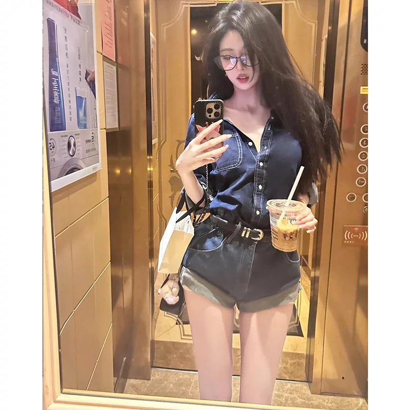 Ele mat Sle Women's Long Sve irt Top And orts Set Summer 2025 Faion Casual Wear Comfortable Breathable
Ele mat Sle Women's Long Sve irt Top And orts Set Summer 2025 Faion Casual Wear Comfortable Breathable