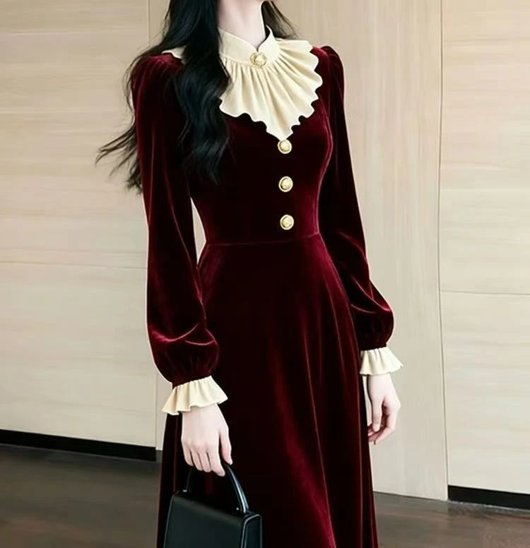 High-end Non-collision Style High-end Sense Red Velvet Dress for Women in Autumn and Winter
High-end Non-collision Style High-end Sense Red Velvet Dress for Women in Autumn and Winter