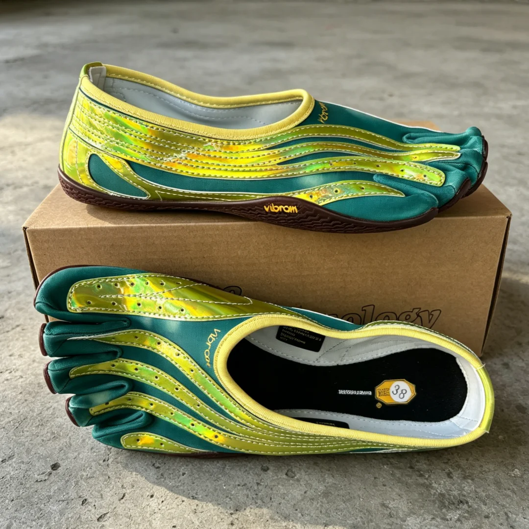Luxury Brand Vibram Five-Toe Sandals Women FiveFingers Soft-sole Non-slip Training Shoes Indoor Fitness Shoes Summer Yoga Shoes
Luxury Brand Vibram Five-Toe Sandals Women FiveFingers Soft-sole Non-slip Training Shoes Indoor Fitness Shoes Summer Yoga Shoes