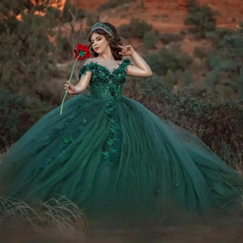 Fashionable Quinceanera Dresses Appliques Rhinestones Off the Shoulder Floor Length Lace up Draped Vestidos De
Fashionable Quinceanera Dresses Appliques Rhinestones Off the Shoulder Floor Length Lace up Draped Vestidos De