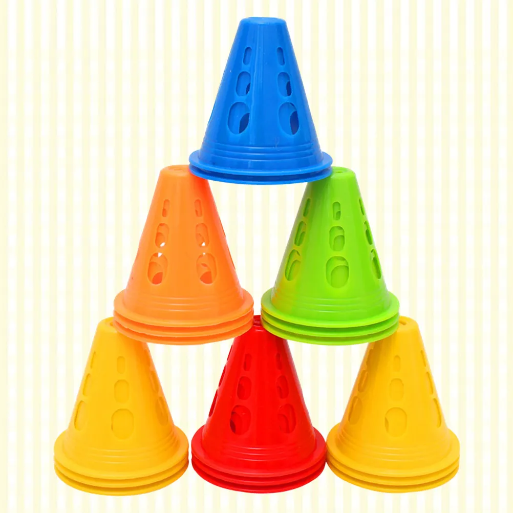 50Pcs Skating Obstacle Marker Cones Plastic Windproof Holes Design Flat Base Bright Color Indoor Outdoor Flexibility Training
50Pcs Skating Obstacle Marker Cones Plastic Windproof Holes Design Flat Base Bright Color Indoor Outdoor Flexibility Training
