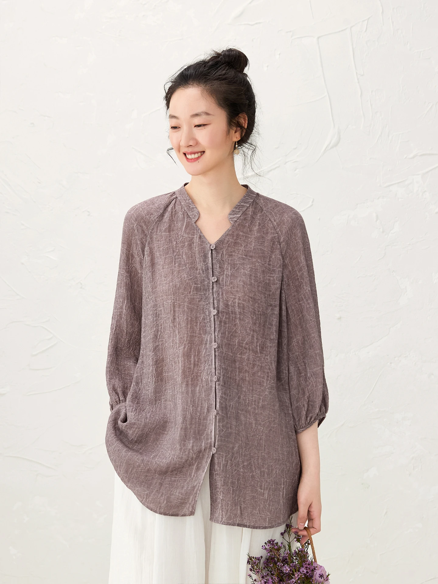 Ruiya Textured Rayon Linen Shirt Women's Summer 7/8 Sleeve V-neck Chinese Style Loose Fit Sun Protection Casual Top
Ruiya Textured Rayon Linen Shirt Women's Summer 7/8 Sleeve V-neck Chinese Style Loose Fit Sun Protection Casual Top