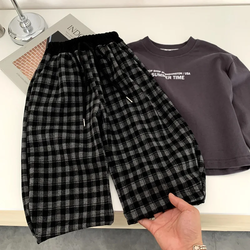 Boys' Autumn Pants Children's Spring and Autumn Plaid Trousers 2025 New Leggings Korean Version Baby Loose Harlan Pants 
Boys' Autumn Pants Children's Spring and Autumn Plaid Trousers 2025 New Leggings Korean Version Baby Loose Harlan Pants