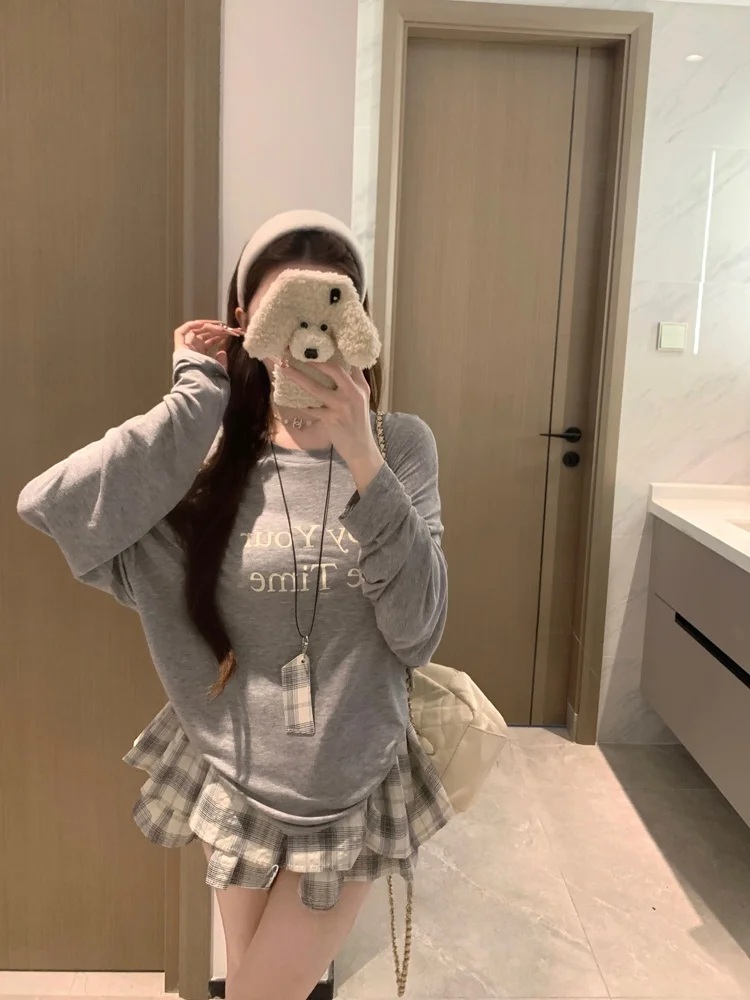 Lazy Style Letter Print Loose Long Sleeve T-Shirt Women's Summer Anti-Aging Slimming A-Line Skirt Two-Piece Set Fashionable S...
Lazy Style Letter Print Loose Long Sleeve T-Shirt Women's Summer Anti-Aging Slimming A-Line Skirt Two-Piece Set Fashionable S...