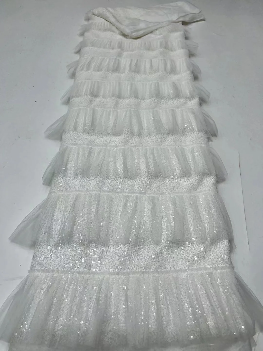 Nigerian French Embroidery Lace Fabric 2024 High Quality African Printed Sequin Lace Mesh Tulle Net Fabric For Women Party Dress
Nigerian French Embroidery Lace Fabric 2024 High Quality African Printed Sequin Lace Mesh Tulle Net Fabric For Women Party Dress