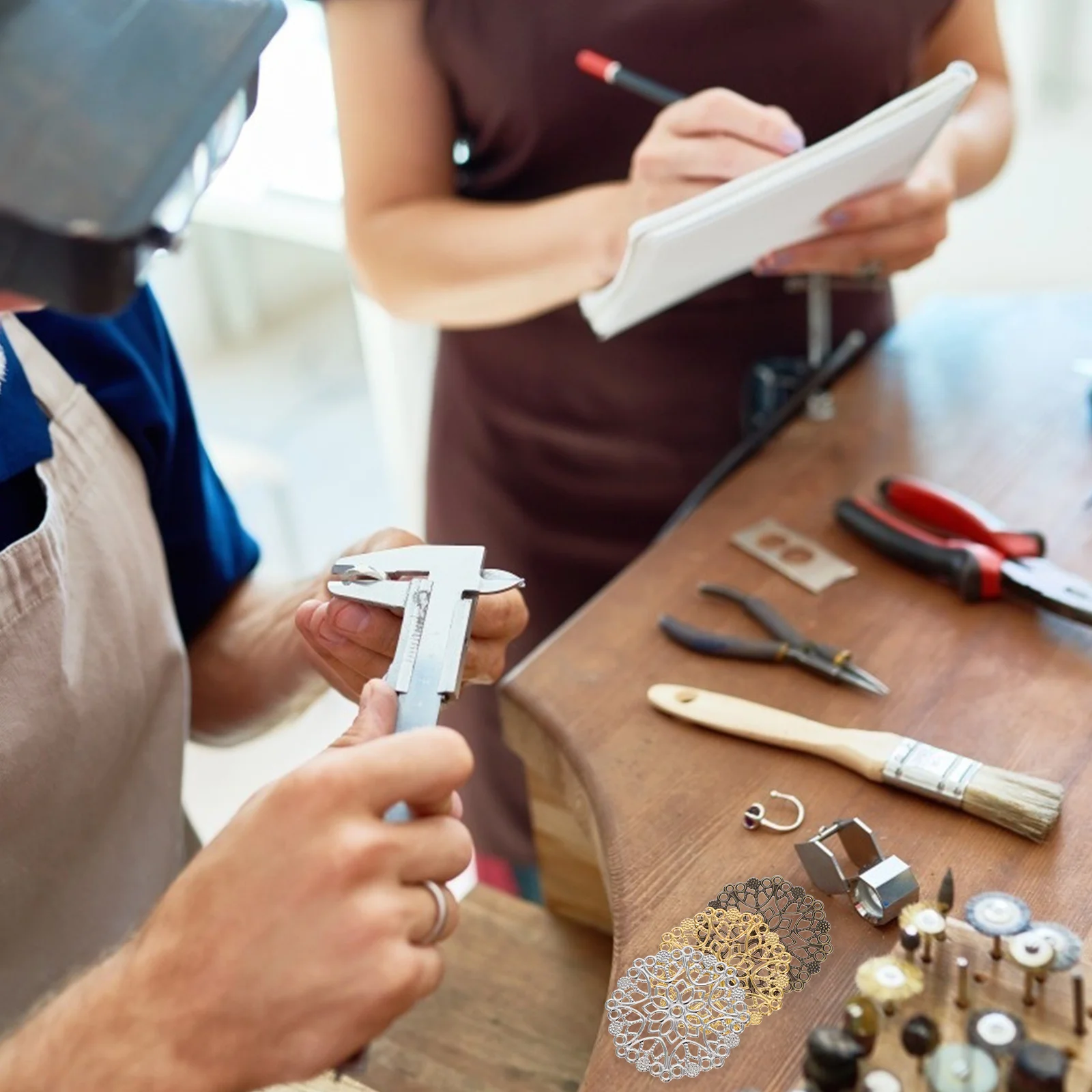 60Pcs Exquisite Hollow Flower Base Pieces DIY Jewelry Supplies for Art Craft Projects Round Metal Findings Decorative
60Pcs Exquisite Hollow Flower Base Pieces DIY Jewelry Supplies for Art Craft Projects Round Metal Findings Decorative