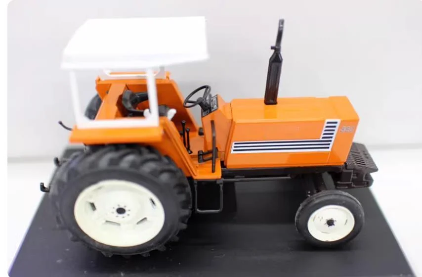 1/32 New Arrival Special Price Die-cast Metal Italian 880 Tractor Agricultural Vehicle Model Furniture Collection Toys Children
1/32 New Arrival Special Price Die-cast Metal Italian 880 Tractor Agricultural Vehicle Model Furniture Collection Toys Children