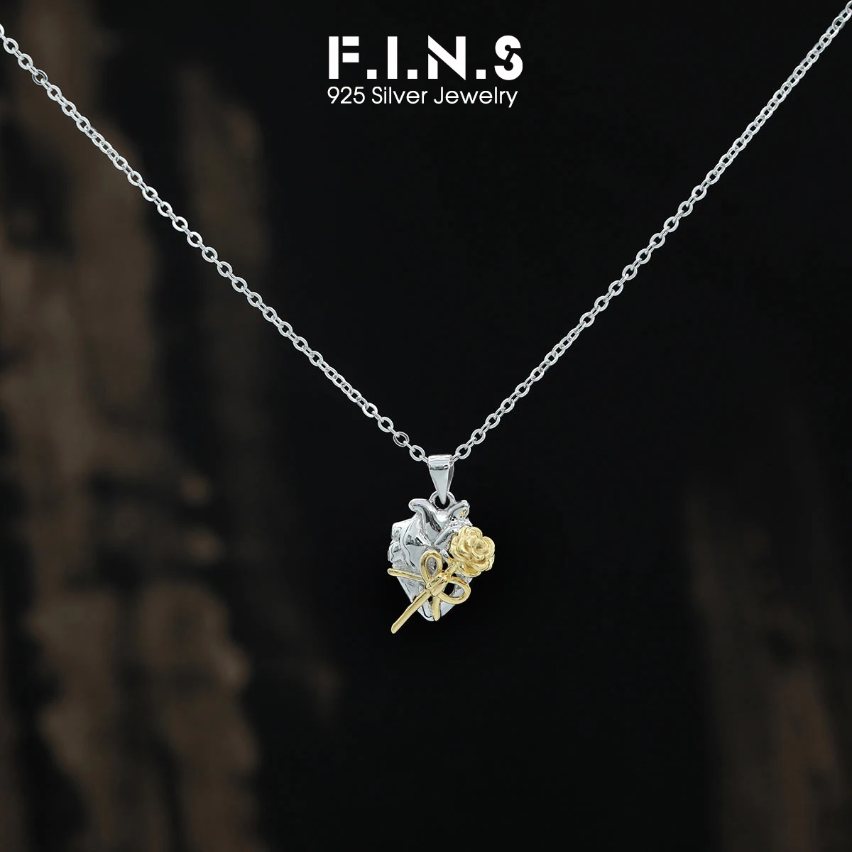 F.I.N.S Original S925 Sterling Silver Tie Gold Rose Necklace Women Color Separation Pendants Clavicle Chain Fine Jewelry Gifts
F.I.N.S Original S925 Sterling Silver Tie Gold Rose Necklace Women Color Separation Pendants Clavicle Chain Fine Jewelry Gifts