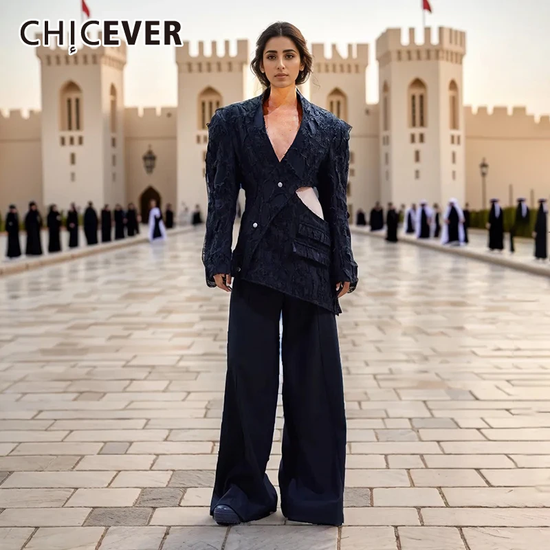 CHICEVER Spliced Lace Solid Balzer For Women V Neck Long Sleeve Patchwork Single Breasted High Waist Cutout Design Coat Female
CHICEVER Spliced Lace Solid Balzer For Women V Neck Long Sleeve Patchwork Single Breasted High Waist Cutout Design Coat Female