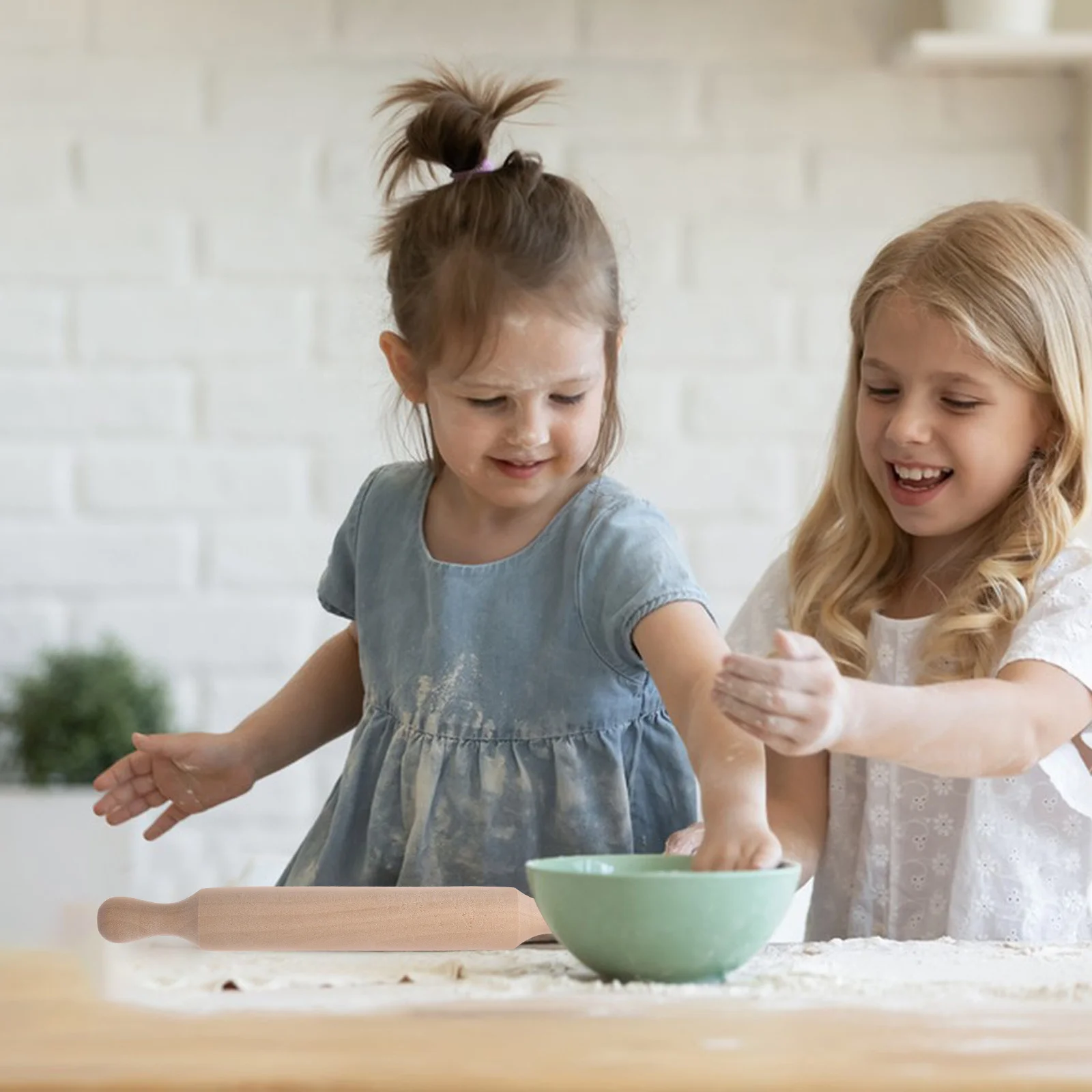 4Pcs Mini Wooden Rolling Pin Set Kitchen Baking Dough Roller Smooth Surface Nonstick Easy Clean for Cookies Pie Pizza Fondant
4Pcs Mini Wooden Rolling Pin Set Kitchen Baking Dough Roller Smooth Surface Nonstick Easy Clean for Cookies Pie Pizza Fondant