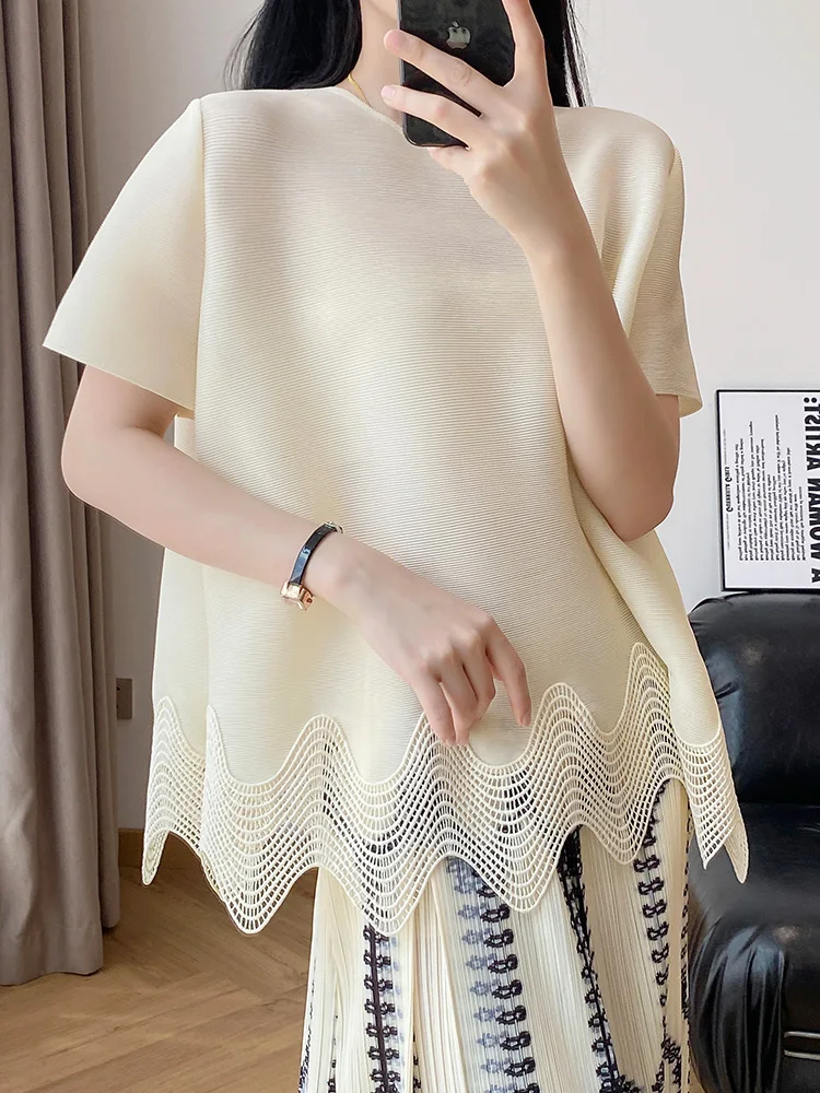 Comfortable Casual Loose Women's T-shirt Summer Season Polyester Fabric Short Sleeve Gathered Hemline Breathable Sweat-wicking
Comfortable Casual Loose Women's T-shirt Summer Season Polyester Fabric Short Sleeve Gathered Hemline Breathable Sweat-wicking