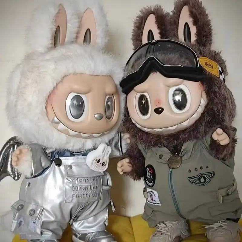 58cm Labubu Clothing Labubu Grande Zimomo Leader Angel In The Cloud Labubu Gigante Fashion Doll Khaki Set Children'S Clothing
58cm Labubu Clothing Labubu Grande Zimomo Leader Angel In The Cloud Labubu Gigante Fashion Doll Khaki Set Children'S Clothing