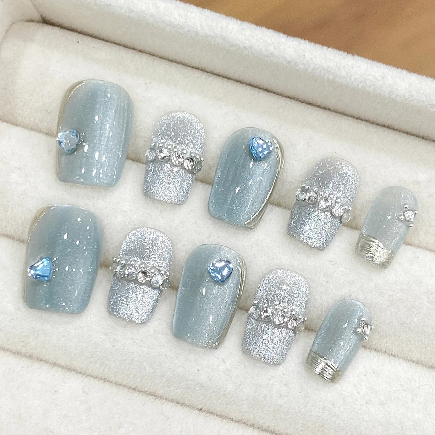 10Pcs Short Handmade Press on Nails Full Cover Cat Eye Butterfly Design Shiny False Nails Artificial Manicure Wearable Nail Tips
10Pcs Short Handmade Press on Nails Full Cover Cat Eye Butterfly Design Shiny False Nails Artificial Manicure Wearable Nail Tips