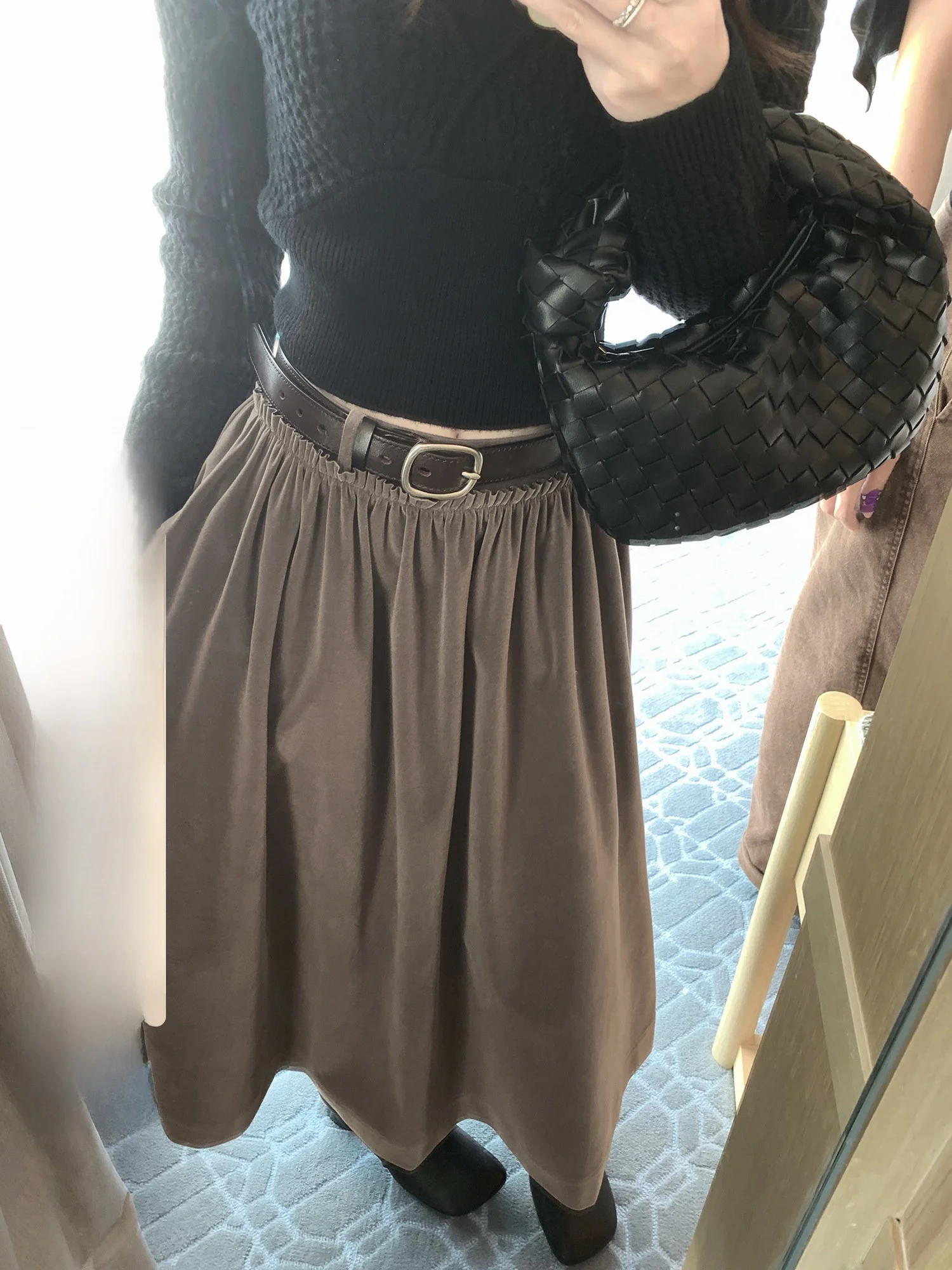 Ele Romantic Vintage Gold Velvet Puffy f Skirt Women's High Waist A-Line Pleated Versatile Mid-Length Skirt
Ele Romantic Vintage Gold Velvet Puffy f Skirt Women's High Waist A-Line Pleated Versatile Mid-Length Skirt