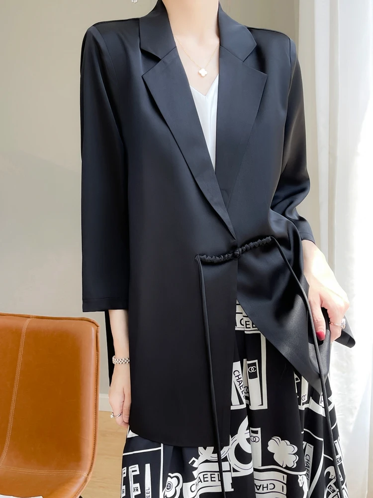 Spring Summer New Style Women's Suit Jacket V-Neck Acetate Satin Waist-Cinching Three-Quarter Sleeve Fashionable Versatile Ou...
Spring Summer New Style Women's Suit Jacket V-Neck Acetate Satin Waist-Cinching Three-Quarter Sleeve Fashionable Versatile Ou...
