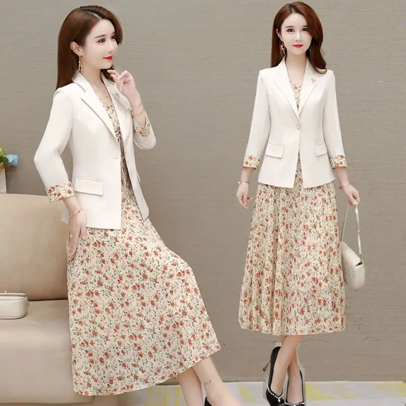 2023 Women Spring Fashion 2 Piece Sets Female Button Long Sleeve Blazers Jackets + Loose Print A-line Dress Ladies Suits G353
2023 Women Spring Fashion 2 Piece Sets Female Button Long Sleeve Blazers Jackets + Loose Print A-line Dress Ladies Suits G353