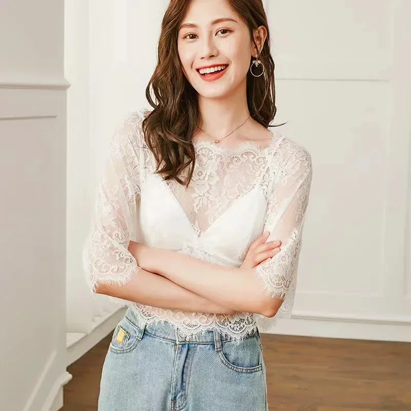 Sexy Hook Lace Half Sleeves Blouse Women's Summer Hollow Out Lace Floral Embroidery T-Shirt Tops Mesh Blouses See-through Shirts
Sexy Hook Lace Half Sleeves Blouse Women's Summer Hollow Out Lace Floral Embroidery T-Shirt Tops Mesh Blouses See-through Shirts