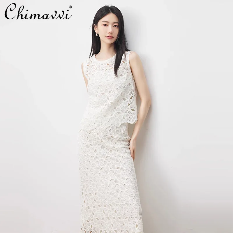 French Elegant Temperament Round Neck Sleeveless Hollow Top High Waist Hip-wrapped Long Skirt Two-piece Set Women Add Inner Vest
French Elegant Temperament Round Neck Sleeveless Hollow Top High Waist Hip-wrapped Long Skirt Two-piece Set Women Add Inner Vest