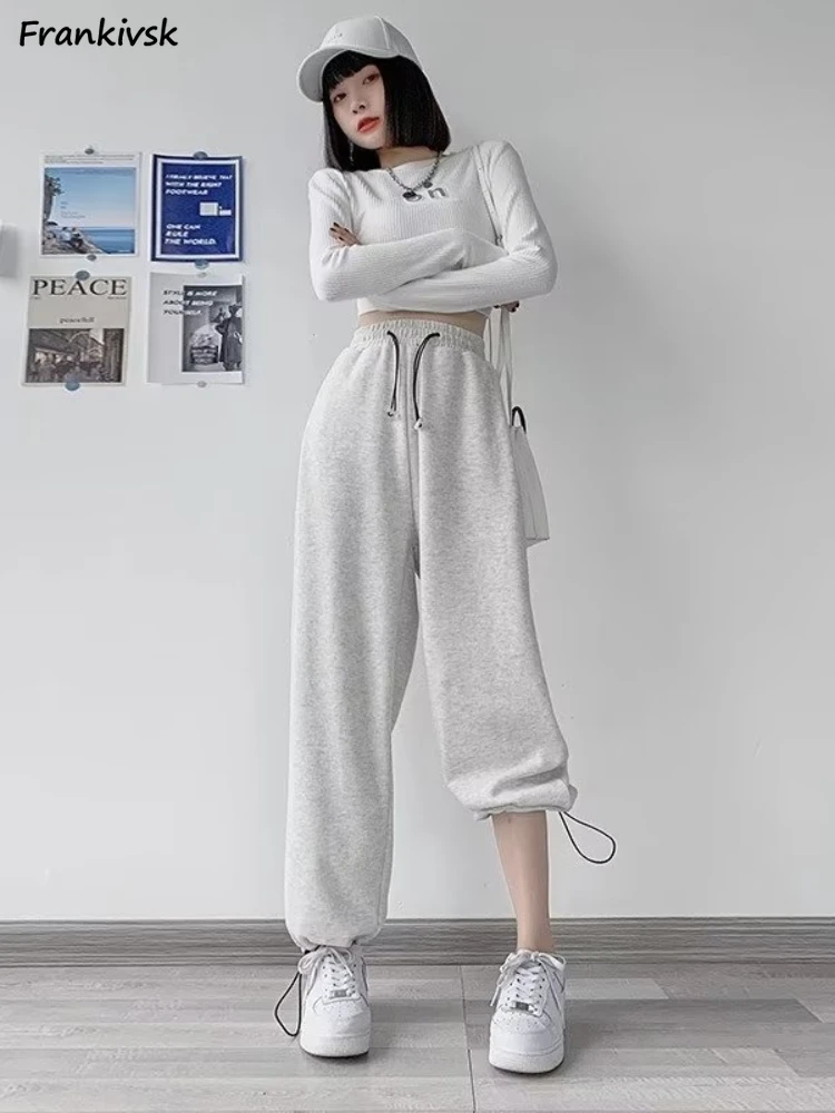 Спортивные брюки женские High Street Chic Harajuku американский стиль женская одежда универсальные Hotsweet модные повседневные летние простые новые
Спортивные брюки женские High Street Chic Harajuku американский стиль женская одежда универсальные Hotsweet модные повседневные летние простые новые