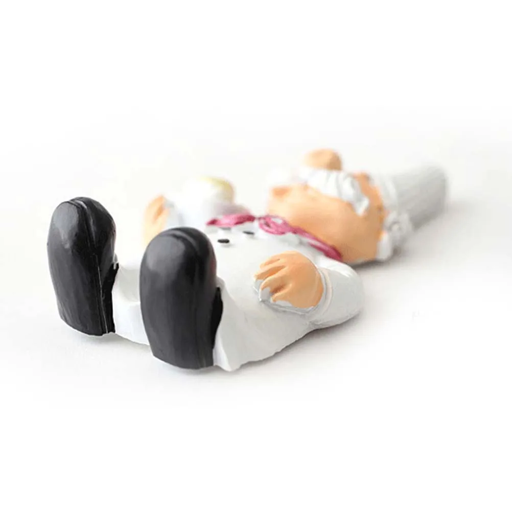 Creative Plug Hooks Eco Friendly Resin Wall Decor Cartoon Chef Figurine Gift Kids Love Easy Installation 3M Adhesive
Creative Plug Hooks Eco Friendly Resin Wall Decor Cartoon Chef Figurine Gift Kids Love Easy Installation 3M Adhesive