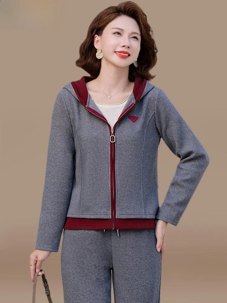Casual Sportswear Set for Mom Autumn Sle 2025 New Mid-aged Women Spring Autumn Outerwear Faionable Two-piece Suit
Casual Sportswear Set for Mom Autumn Sle 2025 New Mid-aged Women Spring Autumn Outerwear Faionable Two-piece Suit