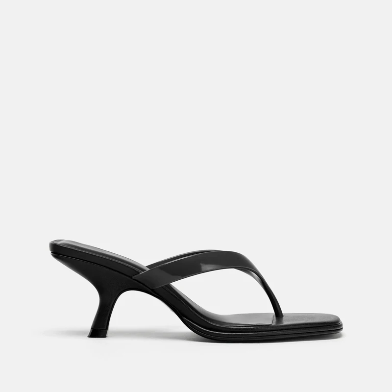 Женские асимметричные сандалии ZABA TANA на высоком каблуке с ремешком между пальцами, летние, для улицы, из ПВХ, обновленная модель
Женские асимметричные сандалии ZABA TANA на высоком каблуке с ремешком между пальцами, летние, для улицы, из ПВХ, обновленная модель