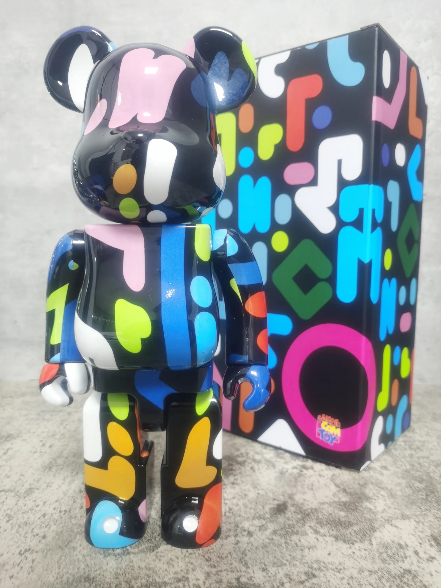 Bearbrick 400% Graffiti Cartoon Pattern Yoon 28 Cm Height Collection Gift Figurine Home Decoration Building Block Bear Ornaments
Bearbrick 400% Graffiti Cartoon Pattern Yoon 28 Cm Height Collection Gift Figurine Home Decoration Building Block Bear Ornaments