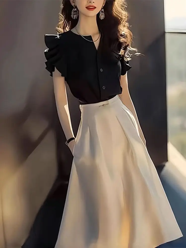 New Summer Fashion Women's Two Piece Set High End Celebrity Ruffles Sleeveless Shirt + High Waist A-line Skirt Elegant OL Suit
New Summer Fashion Women's Two Piece Set High End Celebrity Ruffles Sleeveless Shirt + High Waist A-line Skirt Elegant OL Suit