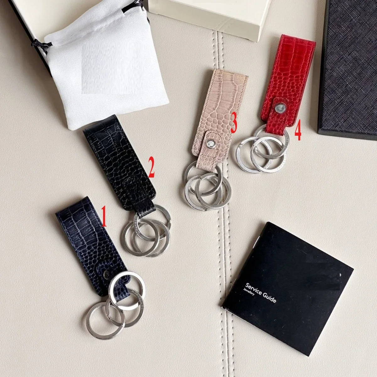 Long - Lasting Durable Stainless Steel Leather MB Keychain: A Classy and Practical Business Gift Option
Long - Lasting Durable Stainless Steel Leather MB Keychain: A Classy and Practical Business Gift Option