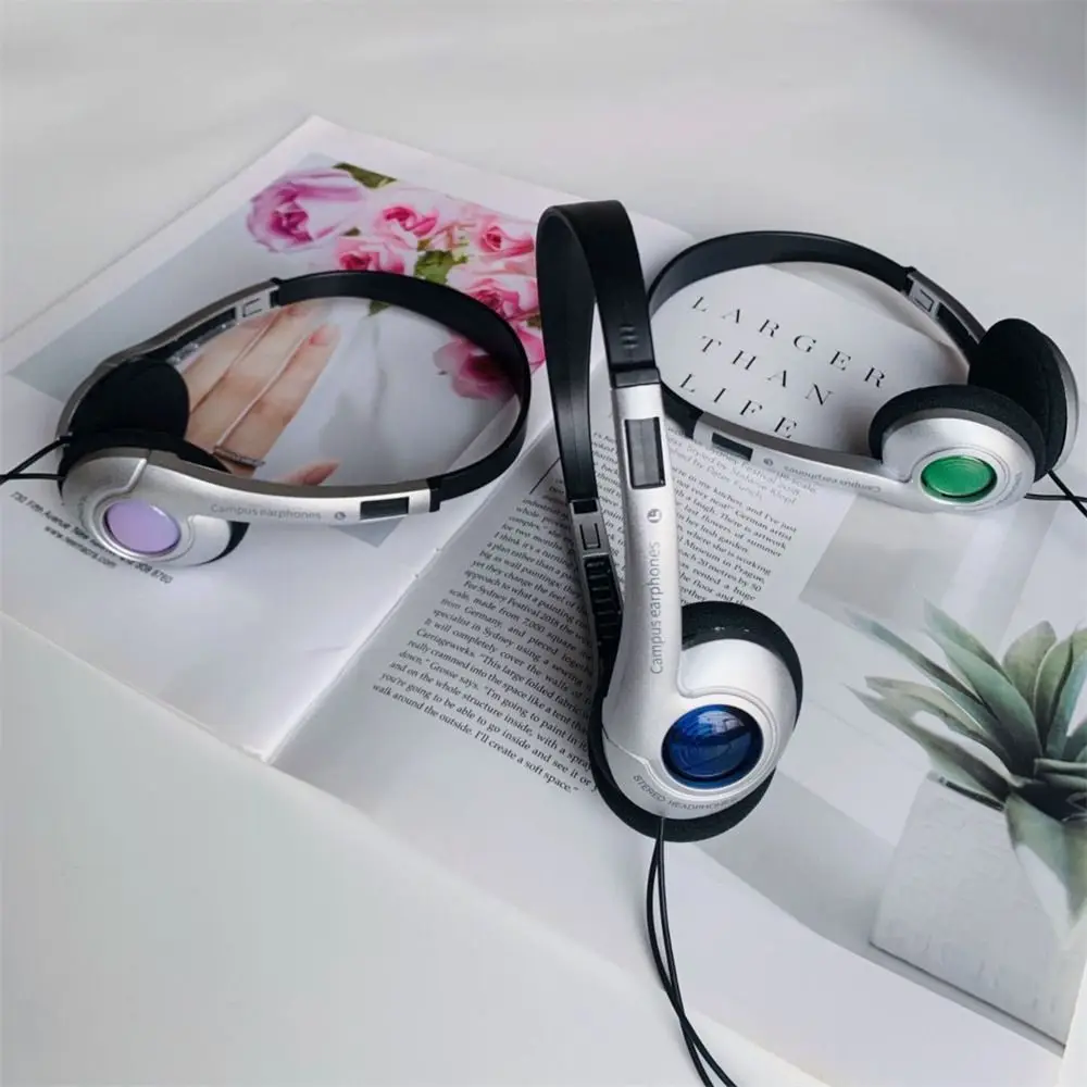 Classic Over Ear Retro Headset Millennium Wind Vintage Y2K Headphone 3.5mm Personality Wired Headphone CD/Walkman/Mp3
Classic Over Ear Retro Headset Millennium Wind Vintage Y2K Headphone 3.5mm Personality Wired Headphone CD/Walkman/Mp3