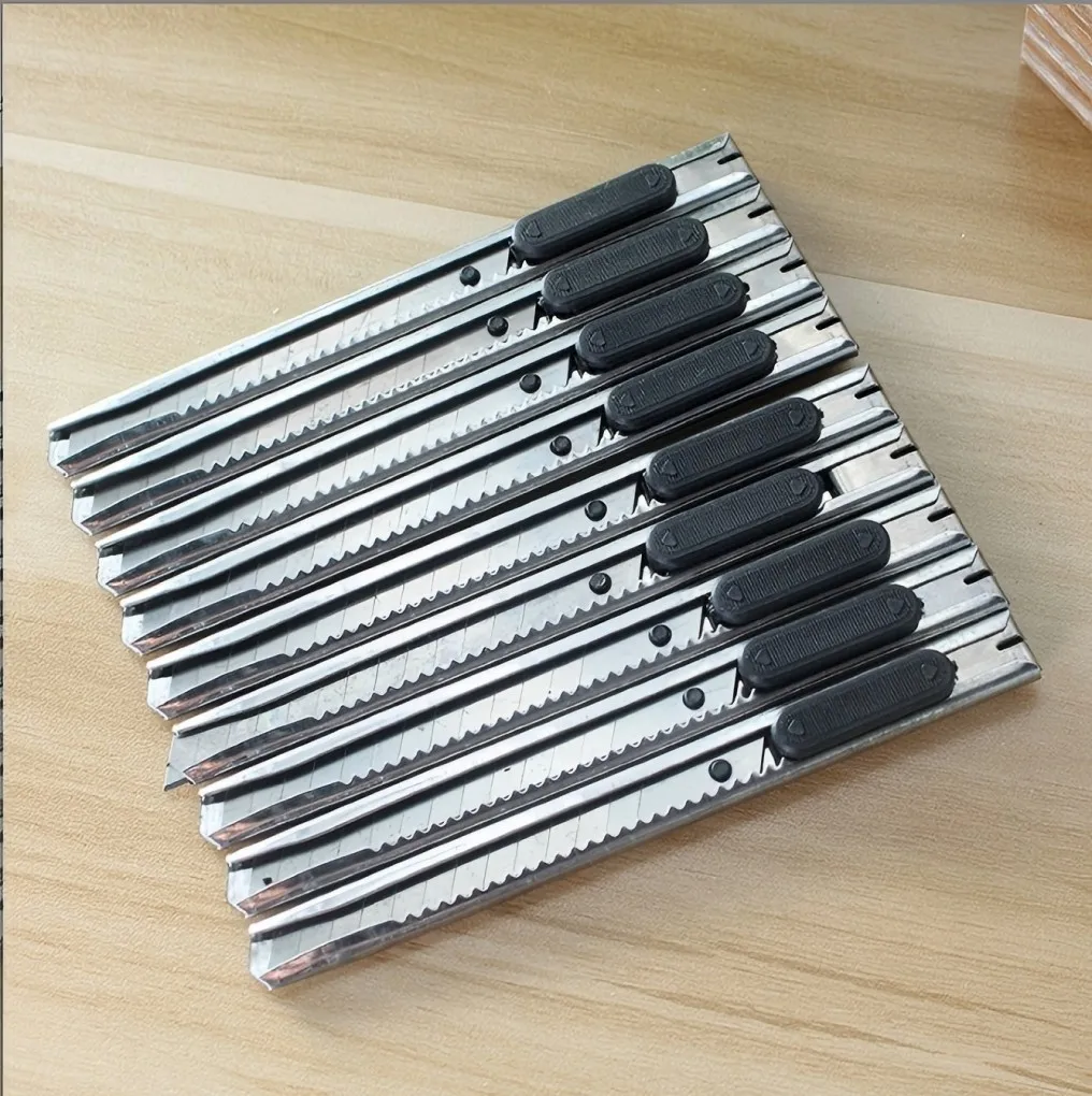 15pcs Stainless Steel Retractable Utility Knife Portable Utility Knife Hobby Knife Box Cutter Perfect For Cutting At Home 2041
15pcs Stainless Steel Retractable Utility Knife Portable Utility Knife Hobby Knife Box Cutter Perfect For Cutting At Home 2041