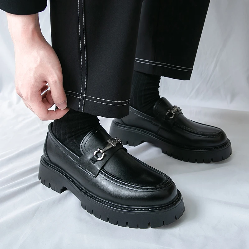 Brand Leather Slip on Thick Shoes Casual Original Loafers Men Fashion Business Formal Dress Shoes Quality Non-slip Casual Shoes
Brand Leather Slip on Thick Shoes Casual Original Loafers Men Fashion Business Formal Dress Shoes Quality Non-slip Casual Shoes