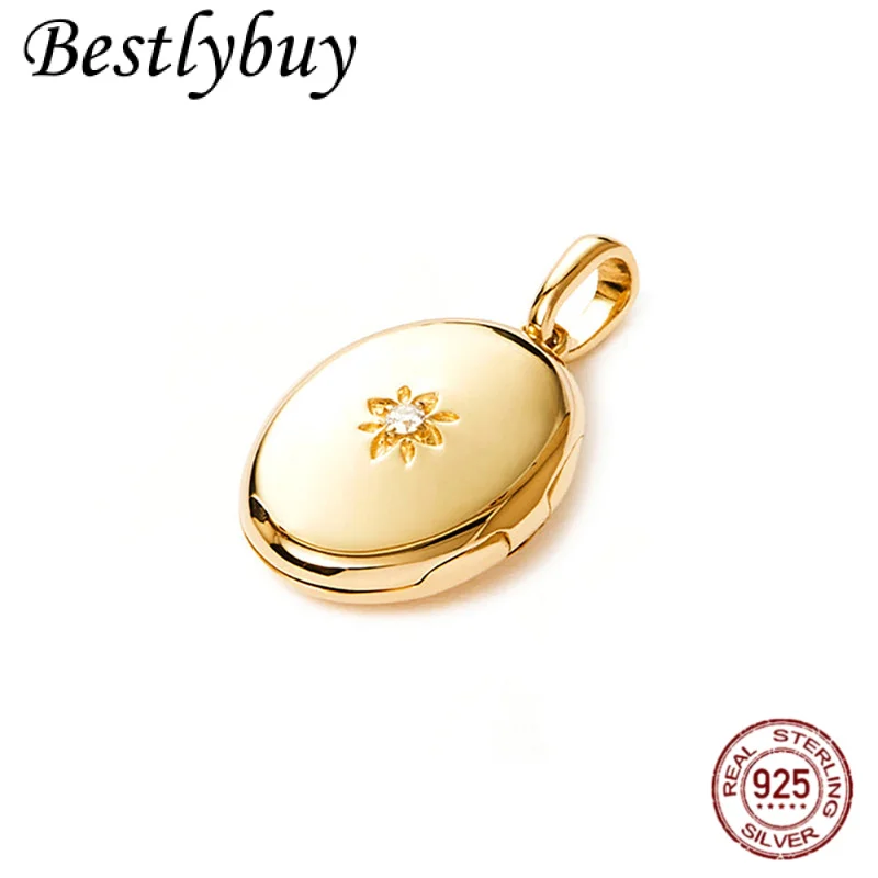 Овальный кулон S925 Серебряный циркон в форме звезды можно открыть с 18-каратным золотом, оригинальный дизайн, легкий роскошный женский кулон высокого класса
Овальный кулон S925 Серебряный циркон в форме звезды можно открыть с 18-каратным золотом, оригинальный дизайн, легкий роскошный женский кулон высокого класса