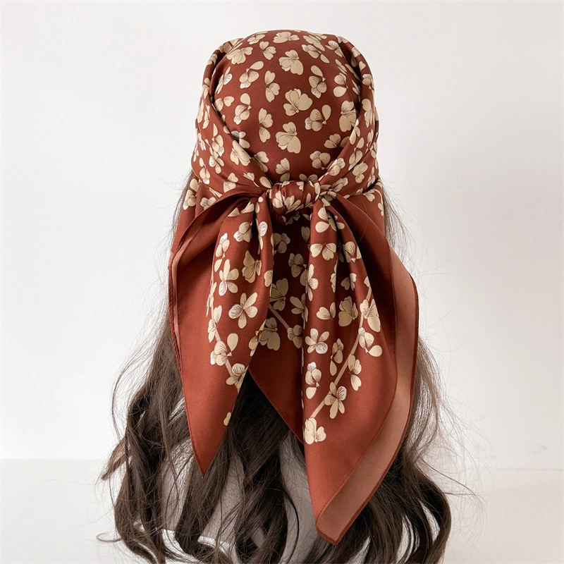 Luxury Brand Spring 90Cm Floral Print Twill Silk Scarf for Women Fashion Shawl Square Scarves Hijab Bandana Foulard Neckerchief
Luxury Brand Spring 90Cm Floral Print Twill Silk Scarf for Women Fashion Shawl Square Scarves Hijab Bandana Foulard Neckerchief