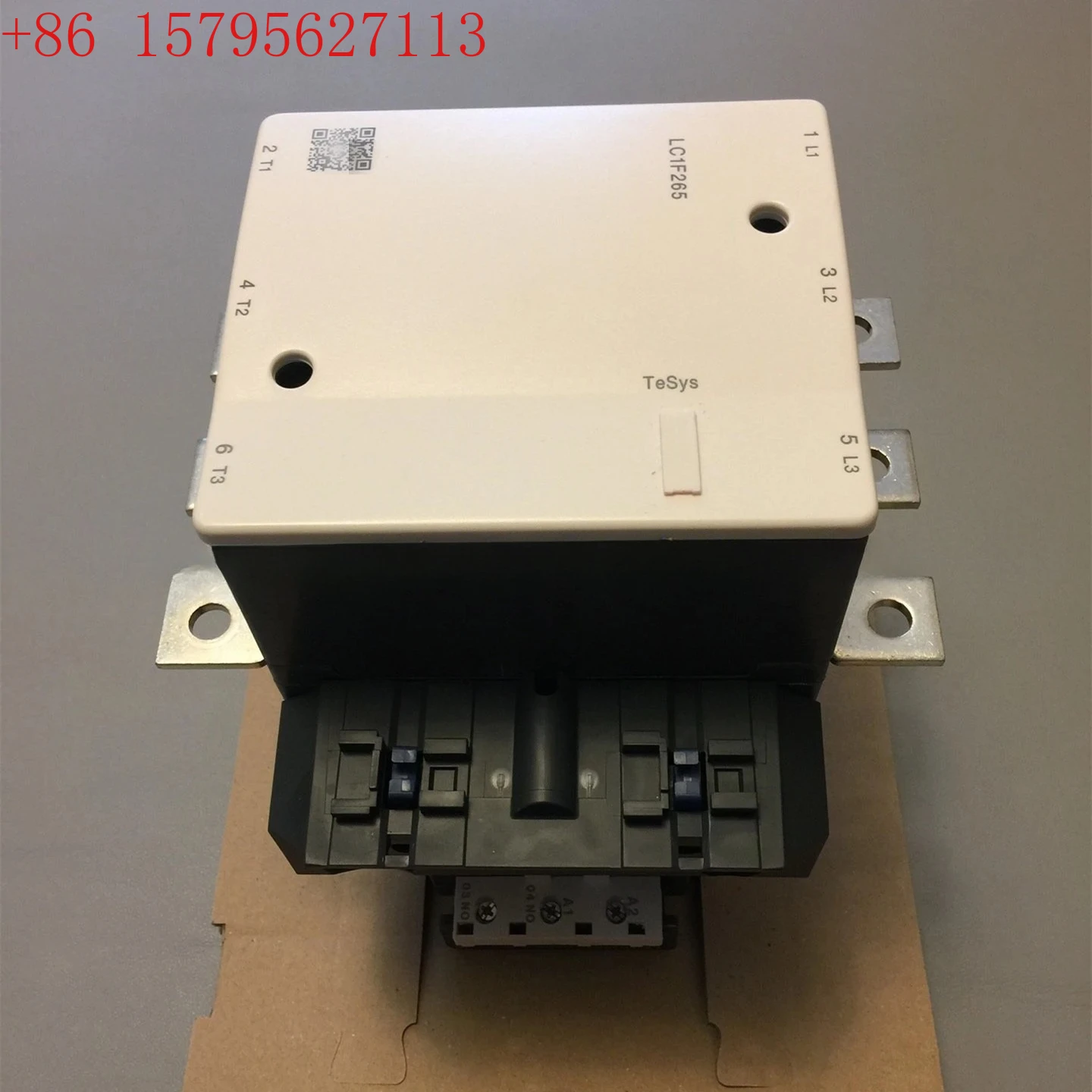 New original AC contactor LC1F265F7 LC1-F265F7 AC110V
New original AC contactor LC1F265F7 LC1-F265F7 AC110V