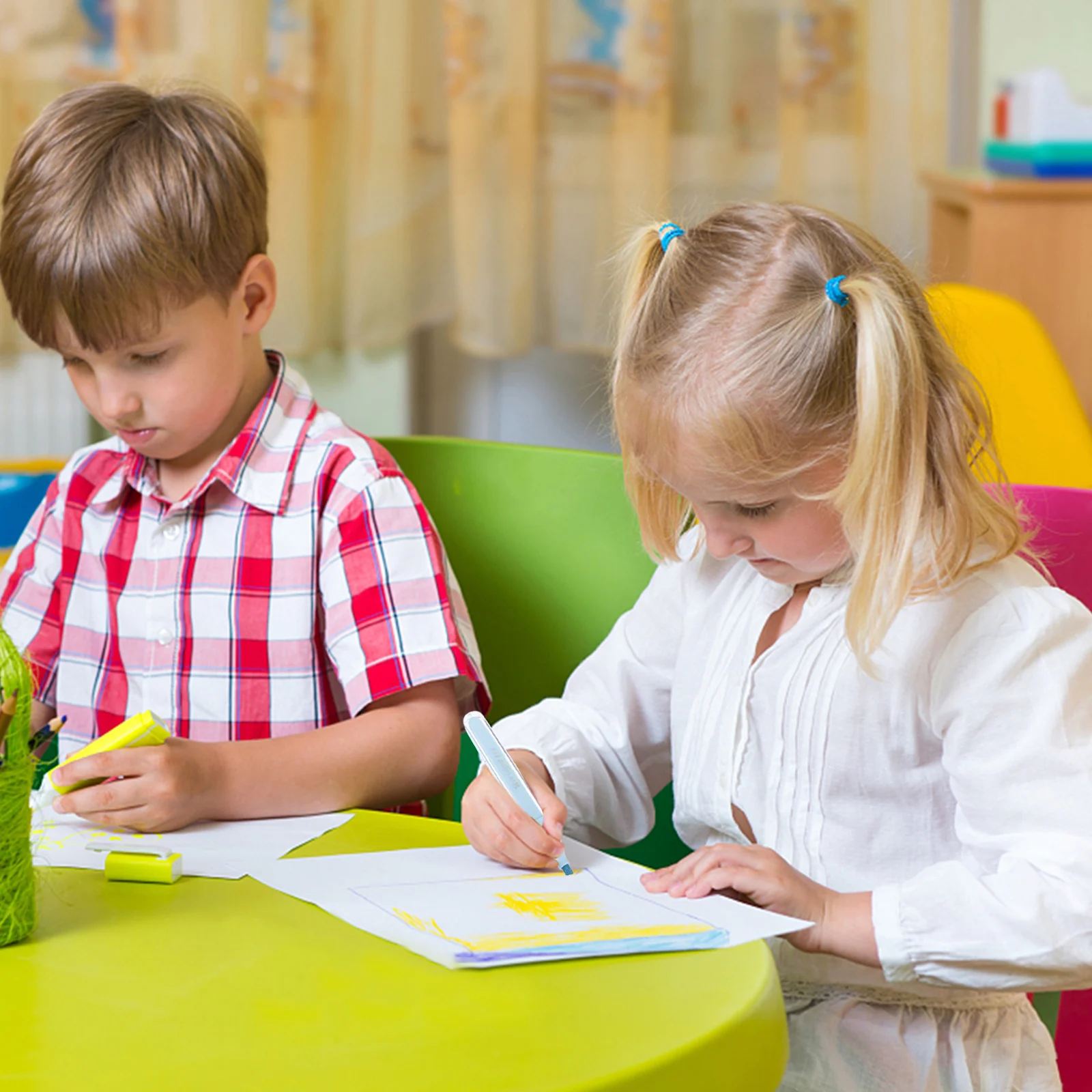 6Pcs Sparkly Highlighter Pens Fluorescent Ink Shimmer Effect Smooth Writing Non Bleed for Textbooks Planners Bible Study Kids
6Pcs Sparkly Highlighter Pens Fluorescent Ink Shimmer Effect Smooth Writing Non Bleed for Textbooks Planners Bible Study Kids