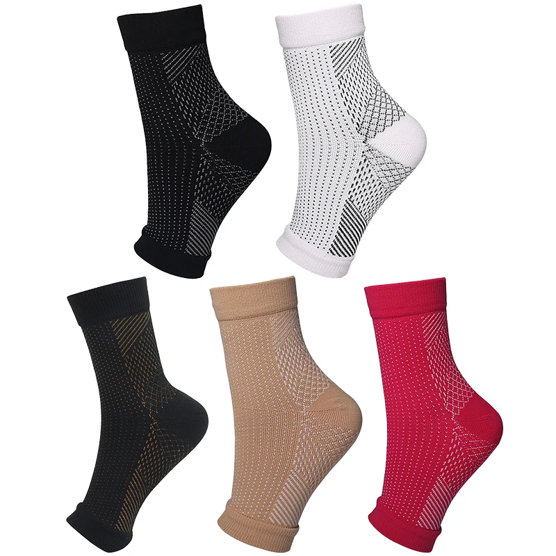 Влагоотводящие компрессионные носки унисекс, спортивные носки до середины икры с защитой от запаха, дышащая поддержка лодыжки для езды на велосипеде, бега, фитнеса
Влагоотводящие компрессионные носки унисекс, спортивные носки до середины икры с защитой от запаха, дышащая поддержка лодыжки для езды на велосипеде, бега, фитнеса