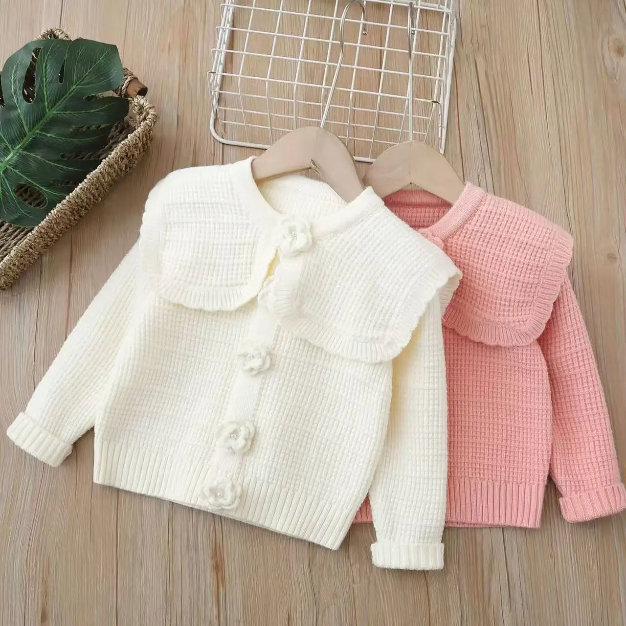 Autumn Winter Girls Knit Cardigan, Handmade Yarn Knitted Sweater Coat Outerwear for Toddler Baby Girls 90-130CM
Autumn Winter Girls Knit Cardigan, Handmade Yarn Knitted Sweater Coat Outerwear for Toddler Baby Girls 90-130CM
