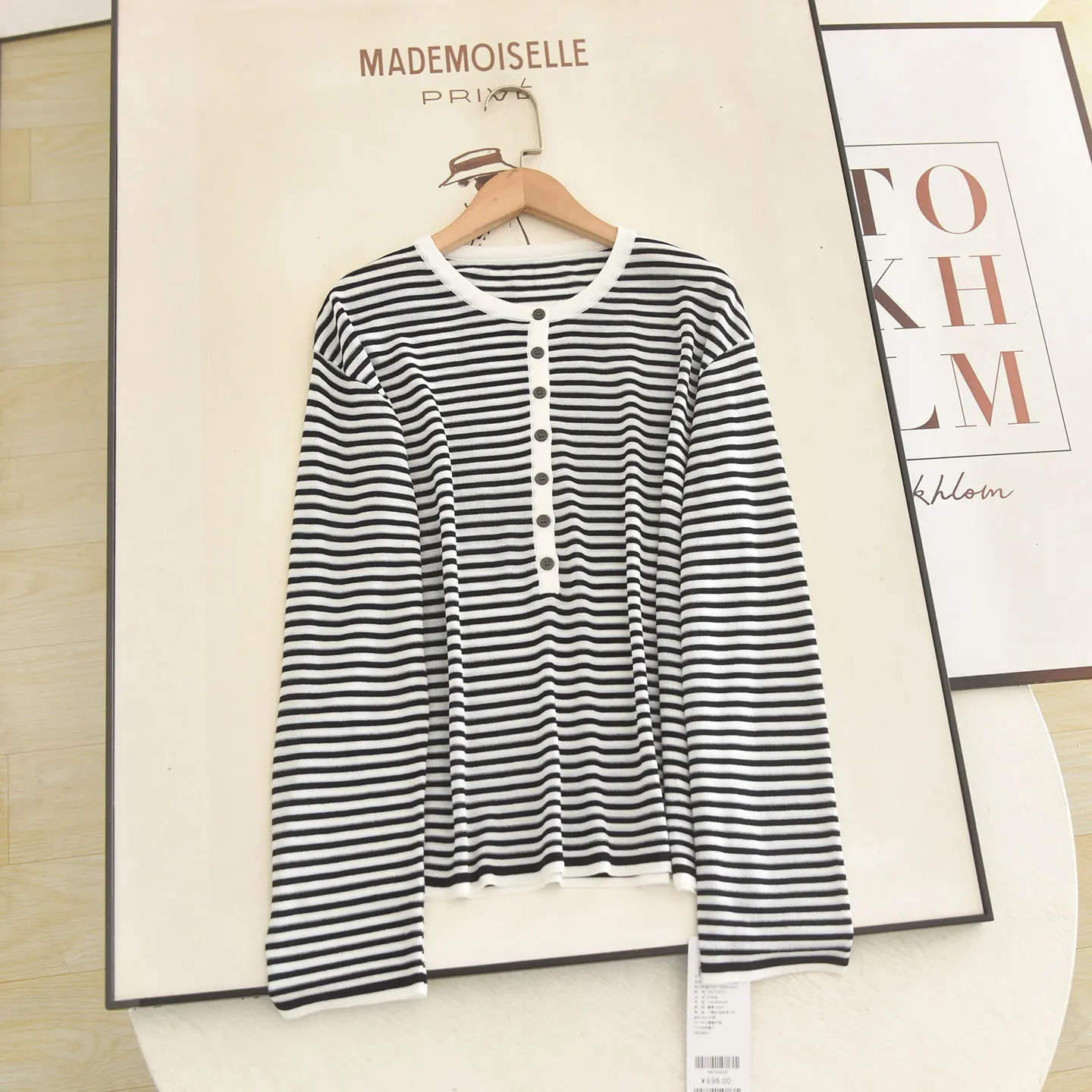 Design Sensation Stripe Color Block Thin Long Sleeve Knitted Shirt Air Conditioning Top Women's Fashion Summer 2026 Stripe Kn...
Design Sensation Stripe Color Block Thin Long Sleeve Knitted Shirt Air Conditioning Top Women's Fashion Summer 2026 Stripe Kn...
