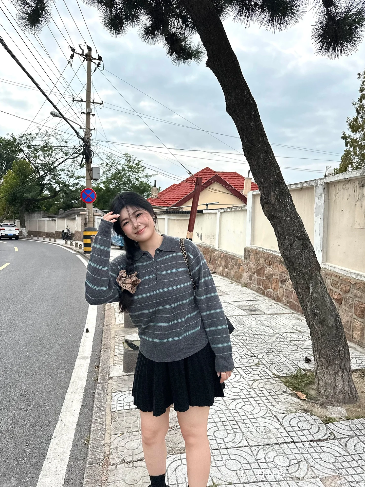 NINI ONE Корейский полосатый вязаный свитер свободного кроя для похудения, повседневный свободный вязаный топ с длинными рукавами для женщин
NINI ONE Корейский полосатый вязаный свитер свободного кроя для похудения, повседневный свободный вязаный топ с длинными рукавами для женщин