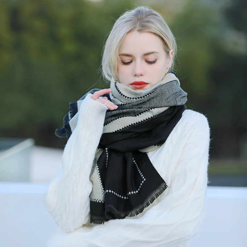 Women's Long Geometric Scarf Japanese Black Headscarf Autumn Winter Fashion Thickening Warm Pashmina Shawls Snood scarves
Women's Long Geometric Scarf Japanese Black Headscarf Autumn Winter Fashion Thickening Warm Pashmina Shawls Snood scarves